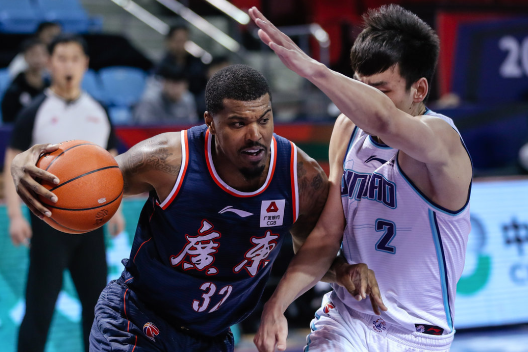 Yabo Sports-纳达尔与80激战MAD分钟，夺冠胜负难料！，莱万多夫斯基焦点对战全场沸腾不已的简单介绍-Yabo Sports